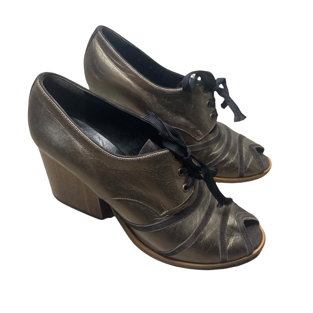 ROBERT CLERGERIE  pour Barneys NY Metallic Leather Peep-Toe Lace Up Heels Size 9